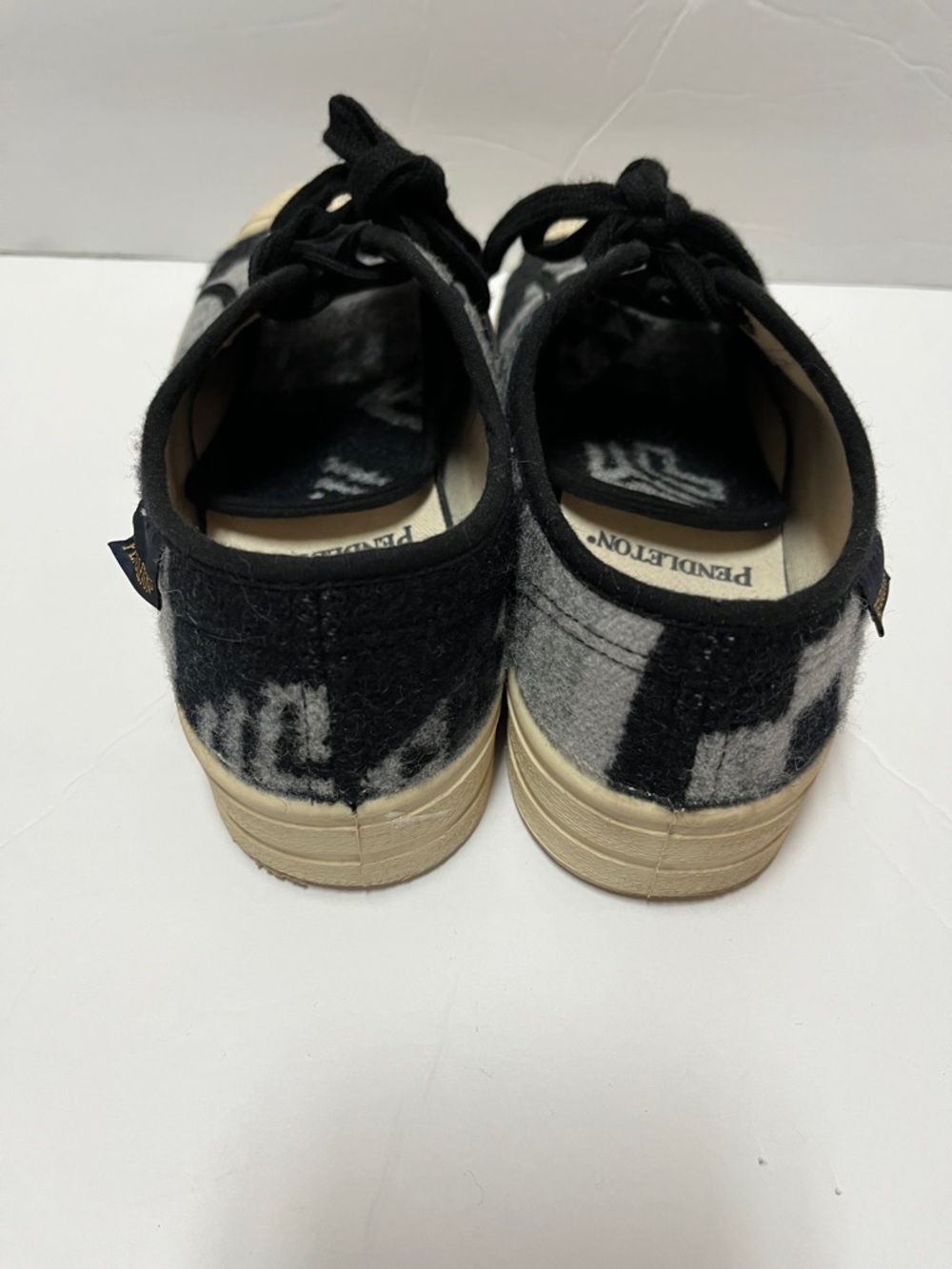 PENDLETON X US RUBBER Women’s Size 7 Low-Tops - Picture 4 of 5